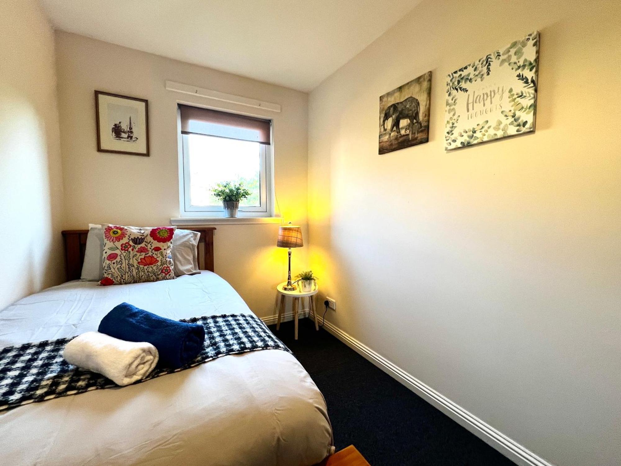 Stylish Modern Flat With Juliet Balcony & Parking Apartment Glasgow Ngoại thất bức ảnh
