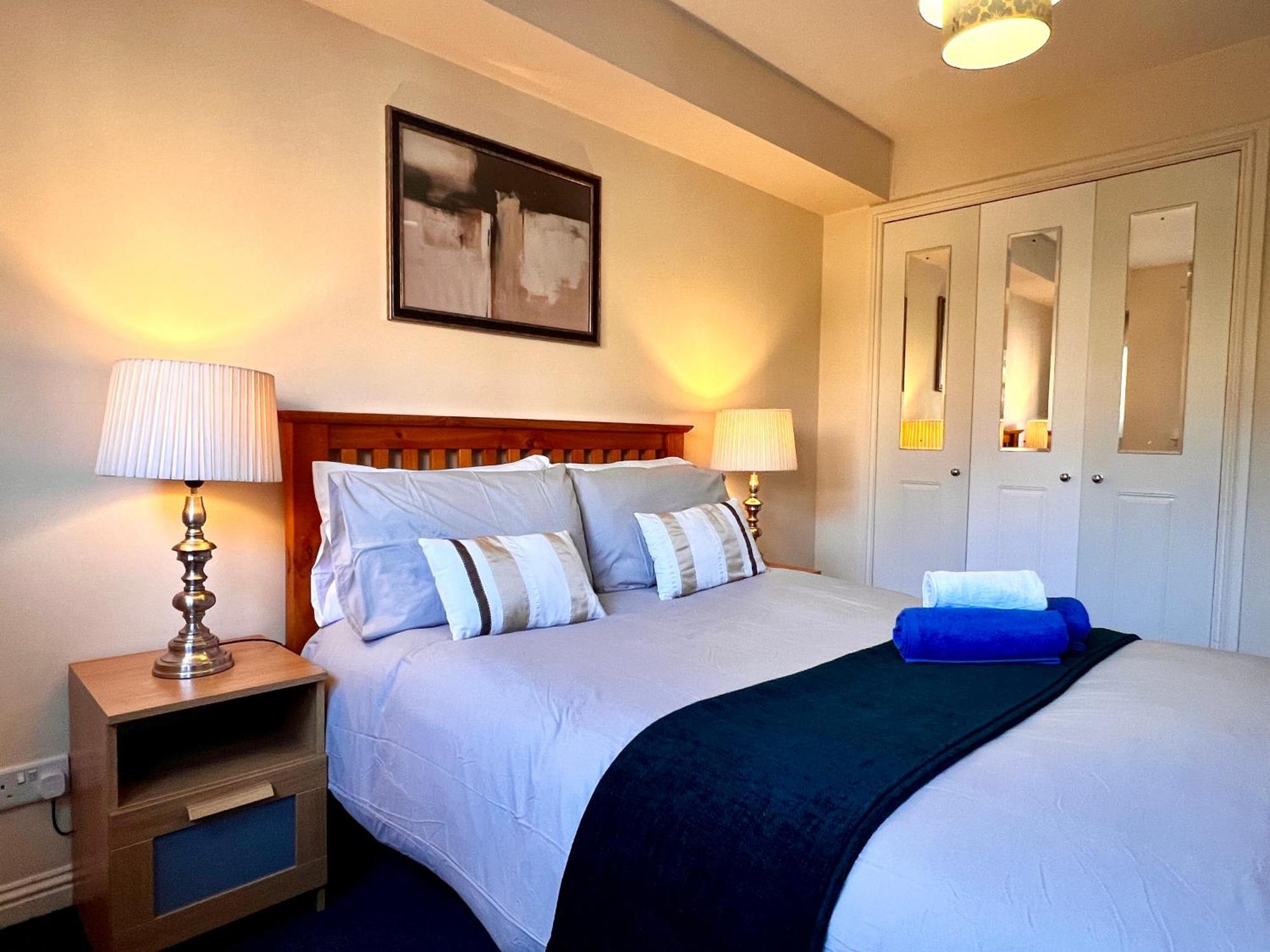 Stylish Modern Flat With Juliet Balcony & Parking Apartment Glasgow Ngoại thất bức ảnh
