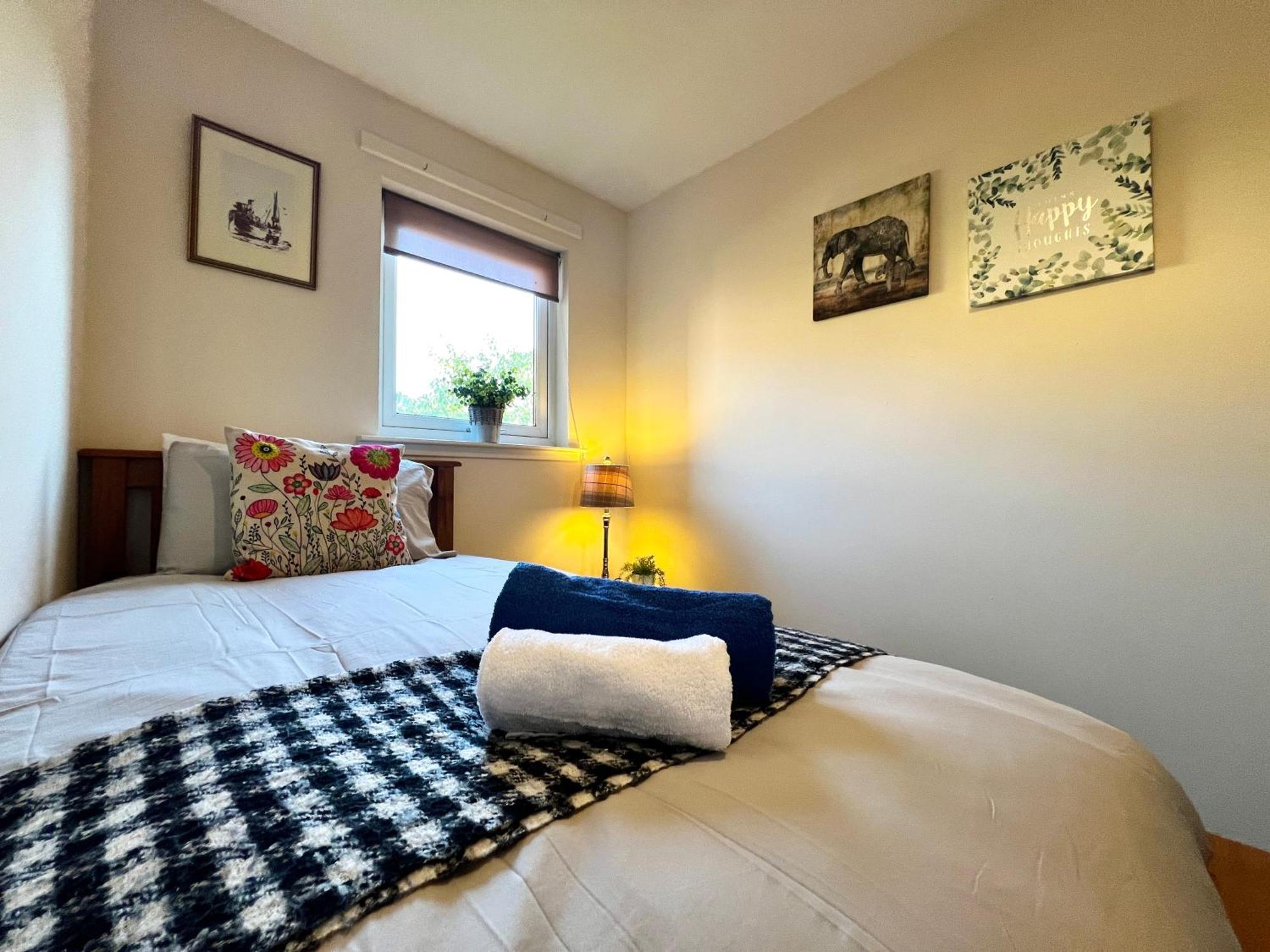 Stylish Modern Flat With Juliet Balcony & Parking Apartment Glasgow Ngoại thất bức ảnh