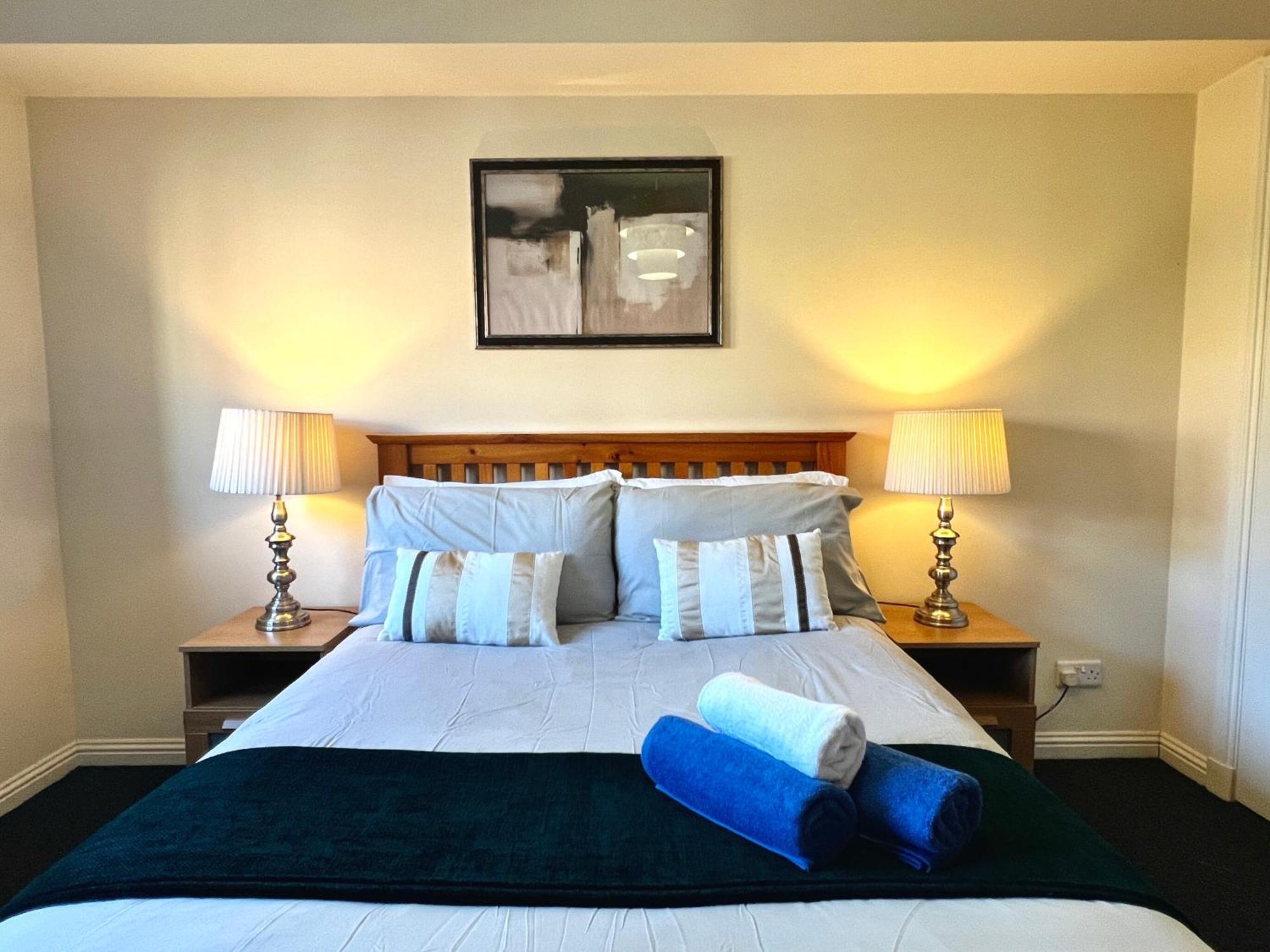 Stylish Modern Flat With Juliet Balcony & Parking Apartment Glasgow Ngoại thất bức ảnh